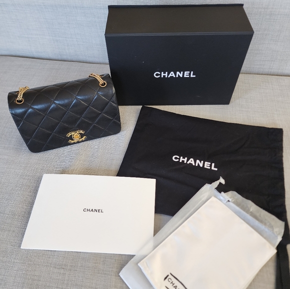 Chanel flap bag - Picture 4 of 16